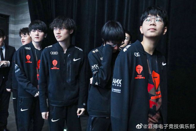 称赞的是皇 称赞的是皇