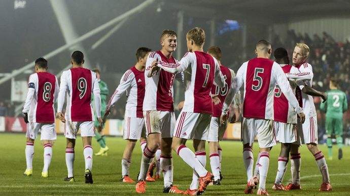 反对者则指 反对者则指